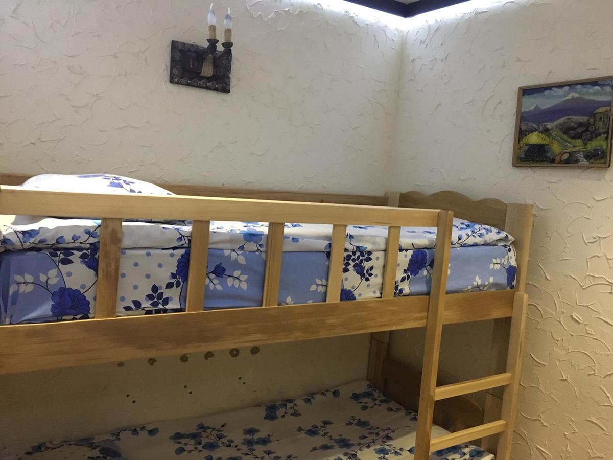 Best Hostel Republic Square Yerevan Luaran gambar