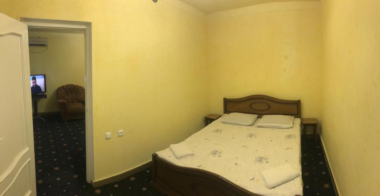 Best Hostel Republic Square Yerevan Luaran gambar
