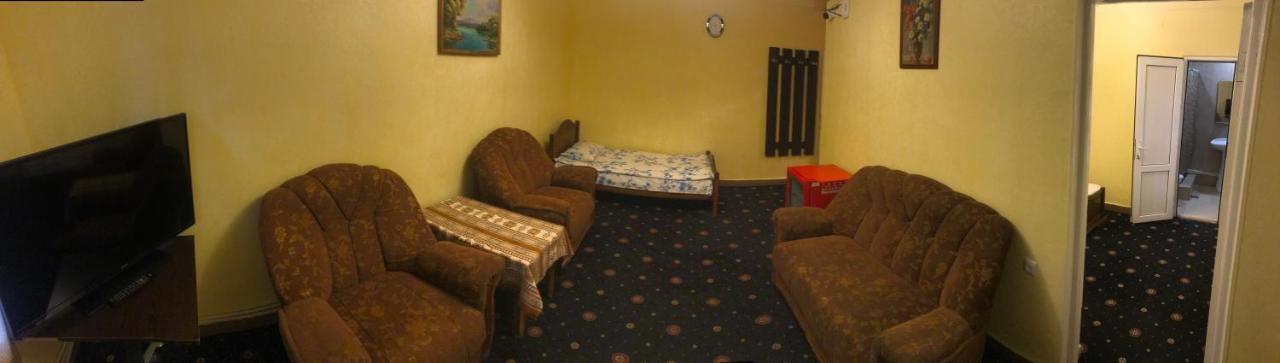 Best Hostel Republic Square Yerevan Luaran gambar